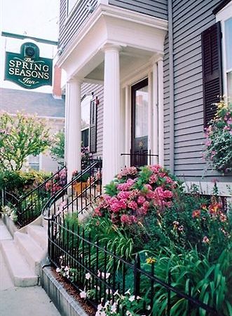 The Spring Seasons Inn Newport Bagian luar foto