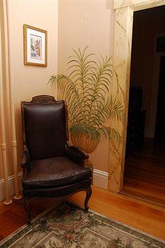 The Spring Seasons Inn Newport Bagian luar foto